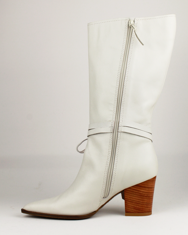 Bota FBT-10023 Blanco Humo