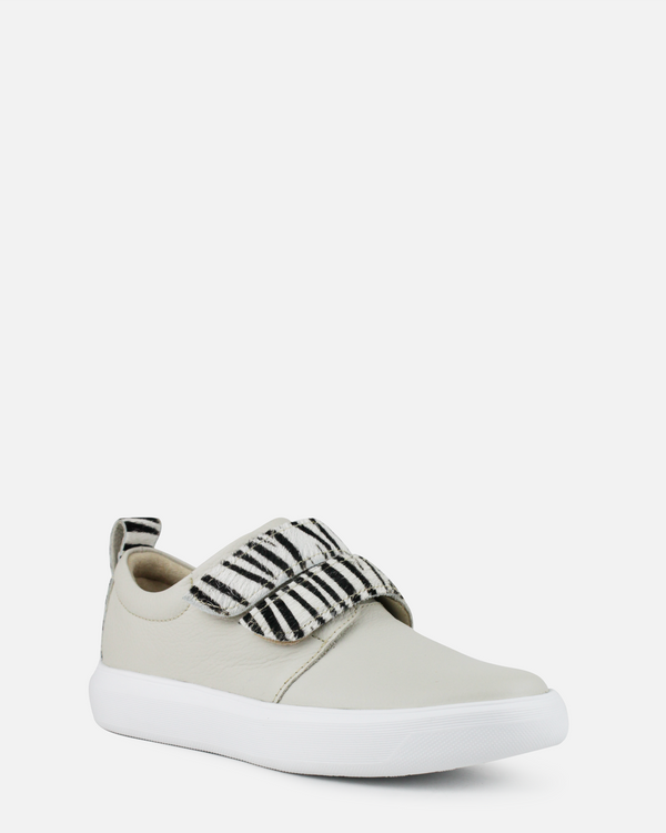 Zapatilla FD-10714 Blanco Humo