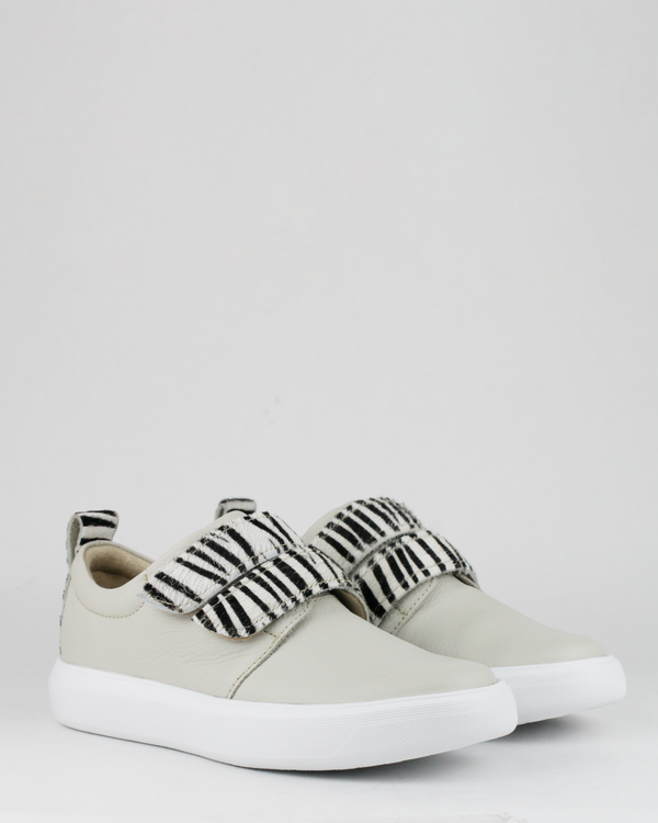 Zapatilla FD-10714 Blanco Humo